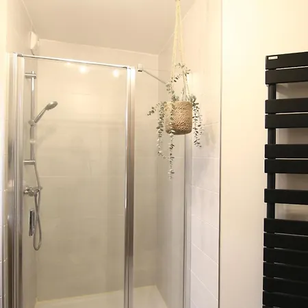 Le Refuge Tropical Taine Апартаменты Анси